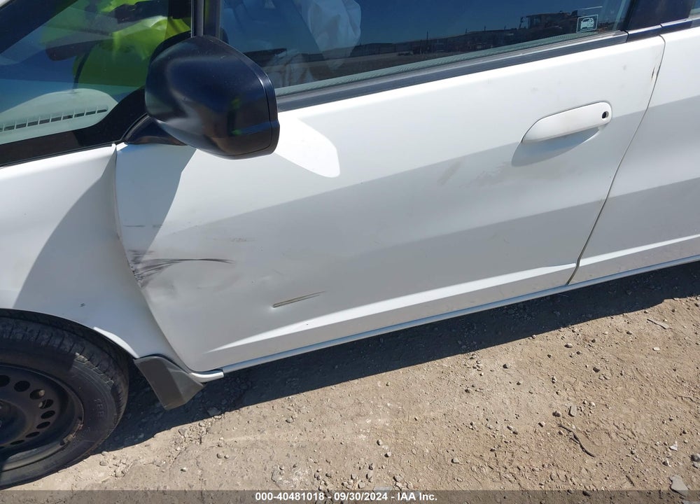 2009 HONDA FIT VIN: JHMGE88279S052407