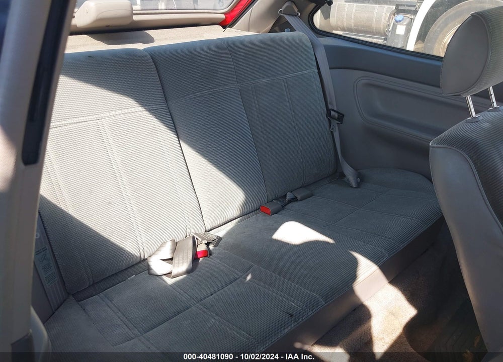 1991 FORD ESCORT LX VIN: 1FAPP11J8MW276748