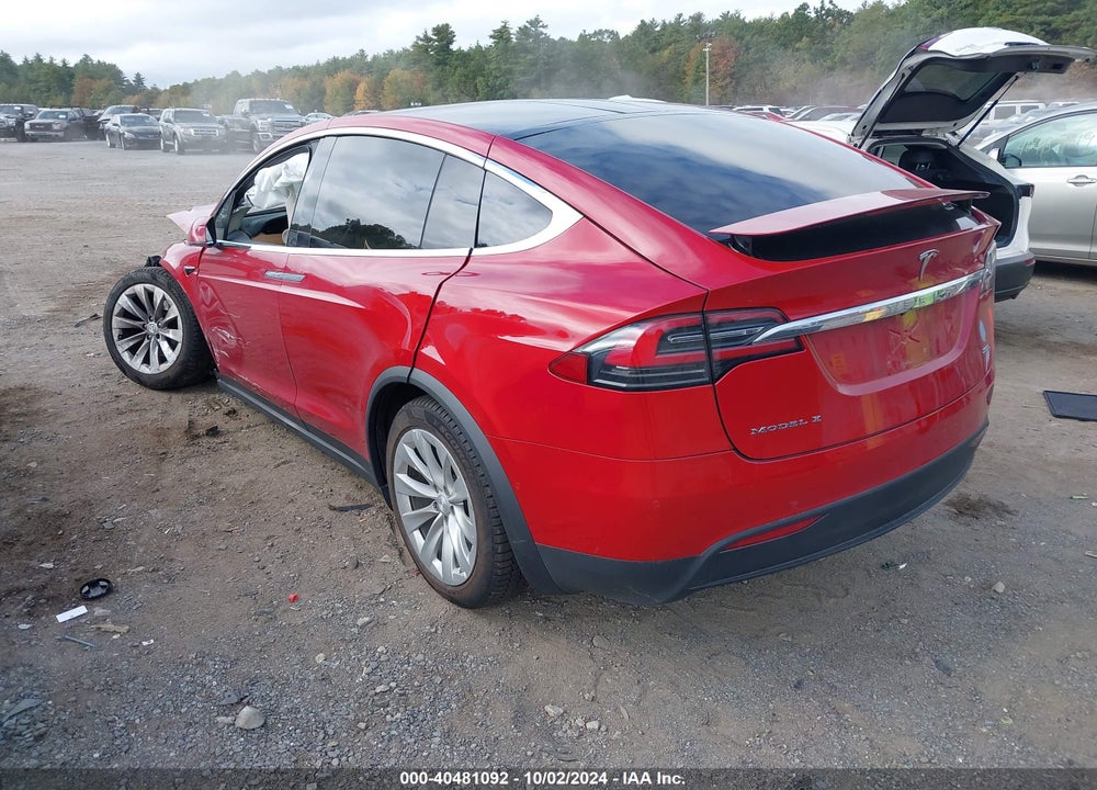 2018 TESLA MODEL X 100D/75D/P100D VIN: 5YJXCDE28JF127735