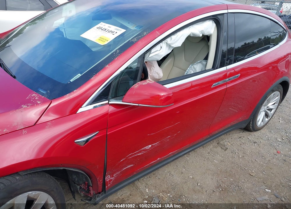 2018 TESLA MODEL X 100D/75D/P100D VIN: 5YJXCDE28JF127735