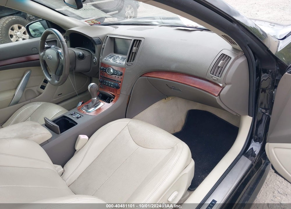 2009 INFINITI G37 VIN: JNKCV66E49M724735