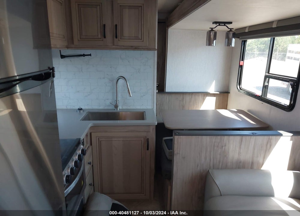 2021 PALOMINO TRAVEL TRLR VIN: 4X4TPAH24MN055493