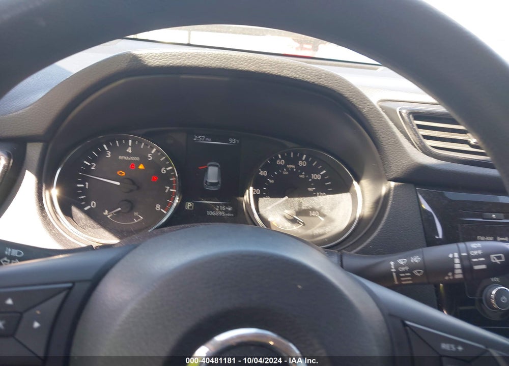 2017 NISSAN ROGUE S VIN: KNMAT2MT0HP565945
