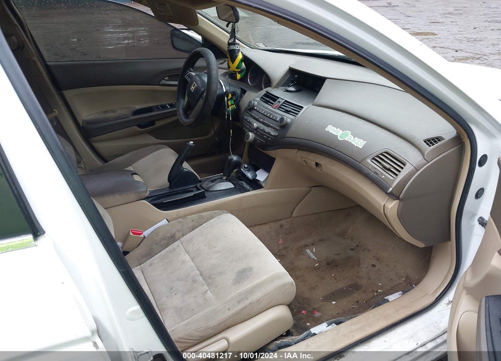 2008 HONDA ACCORD 2.4 LX-P VIN: 1HGCP26498A153689