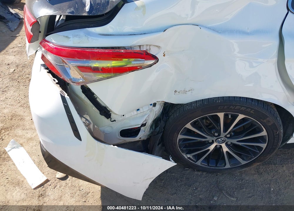 2018 TOYOTA CAMRY HYBRID SE VIN: 4T1B21HKXJU005176