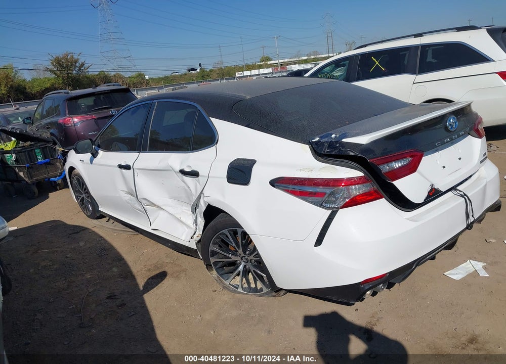 2018 TOYOTA CAMRY HYBRID SE VIN: 4T1B21HKXJU005176