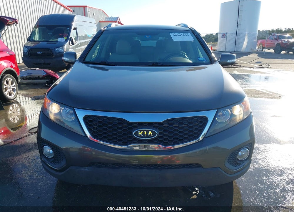 2013 KIA SORENTO EX VIN: 5XYKUDA68DG386335