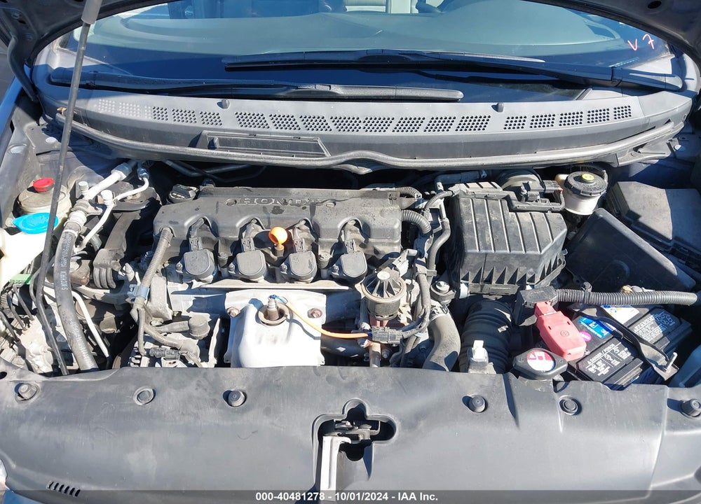 2010 HONDA CIVIC LX VIN: 19XFA1F55AE028742