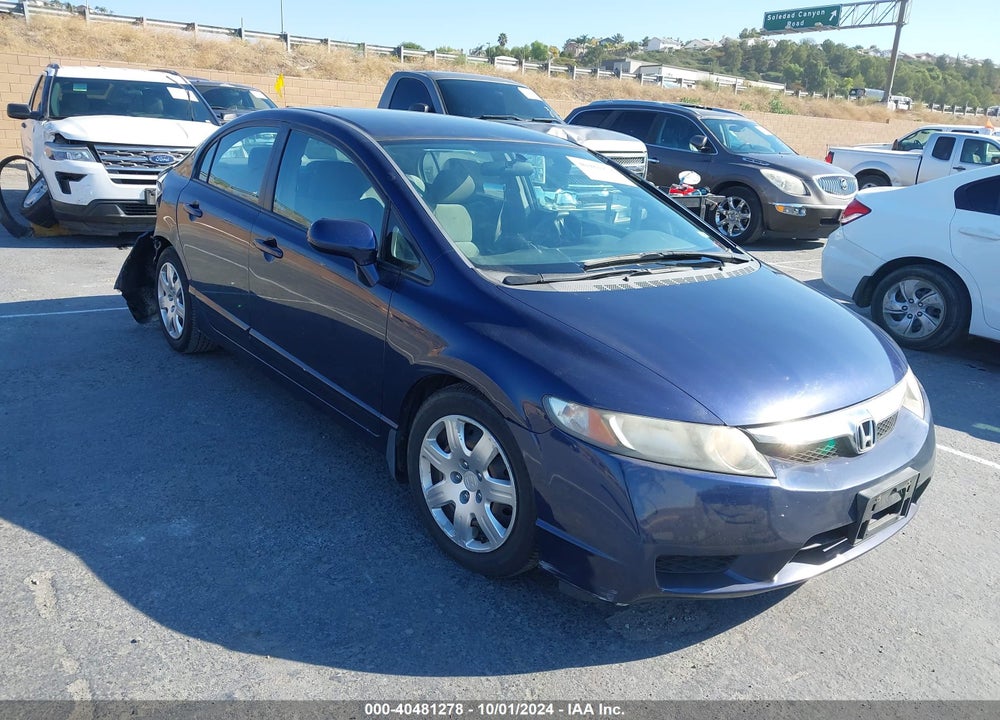 2010 HONDA CIVIC LX VIN: 19XFA1F55AE028742