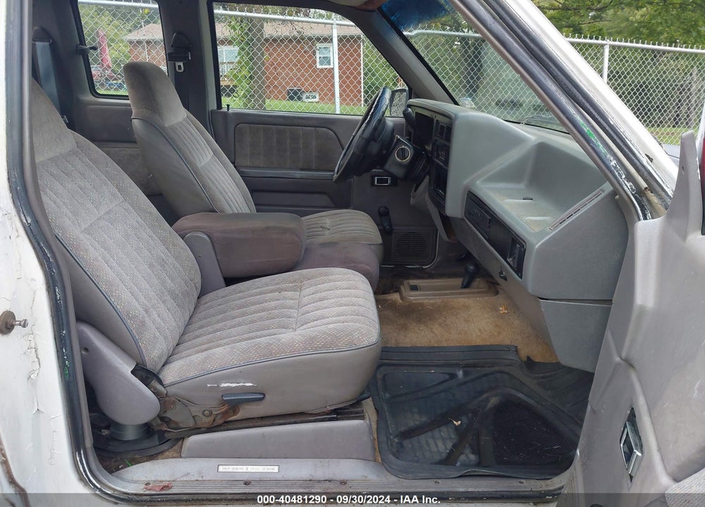 1996 DODGE DAKOTA VIN: 1B7GG23X4TS669850