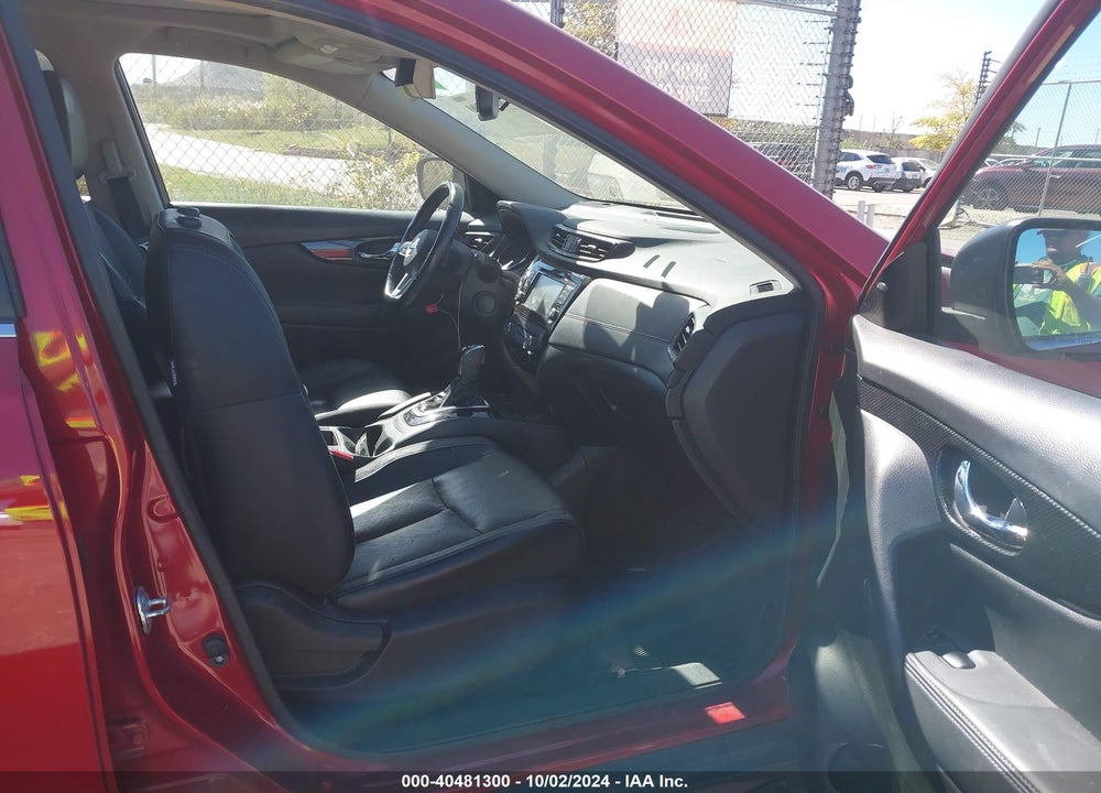 2017 NISSAN ROGUE SL VIN: JN8AT2MV3HW267143