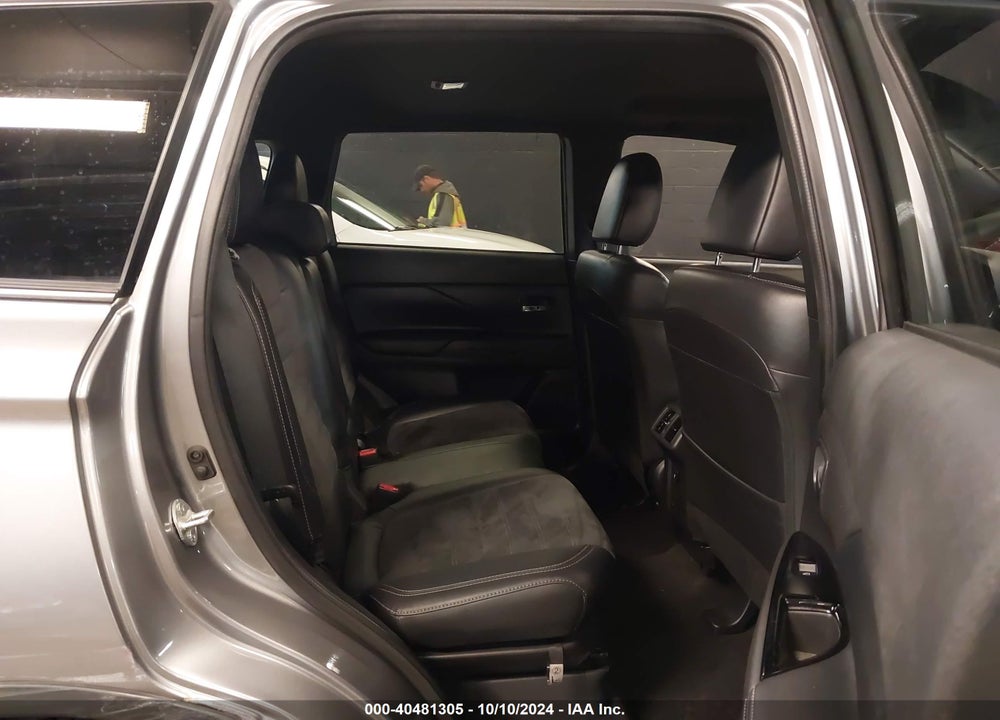 2019 MITSUBISHI OUTLANDER LE VIN: JA4AD3A36KZ025187