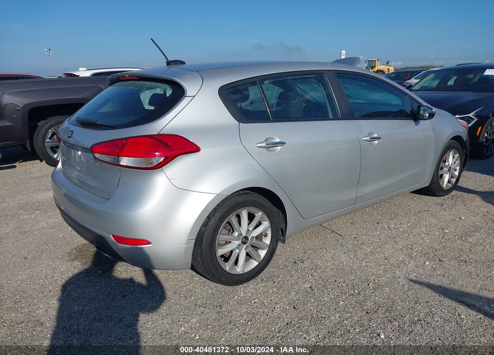 2017 KIA FORTE LX VIN: KNAFK5A83H5674953