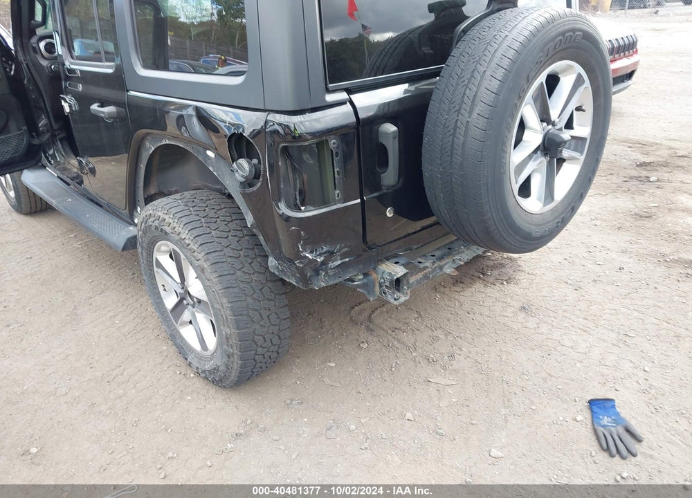 2019 JEEP WRANGLER UNLIMITED SAHARA 4X4 VIN: 1C4HJXEN8KW593054