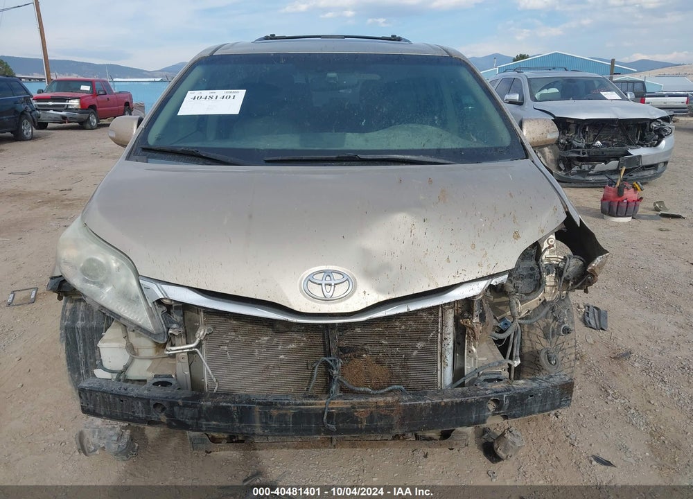 2013 TOYOTA SIENNA LIMITED V6 7 PASSENGER VIN: 5TDYK3DC1DS333877