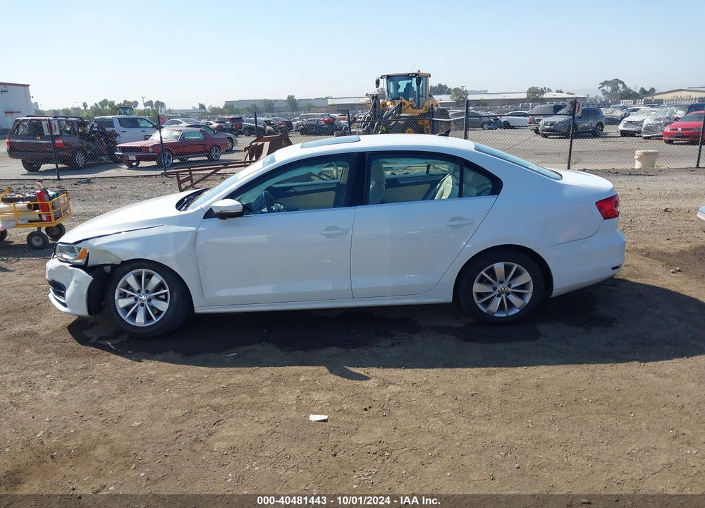 2015 VOLKSWAGEN JETTA 1.8T SE VIN: 3VWD17AJ4FM297176