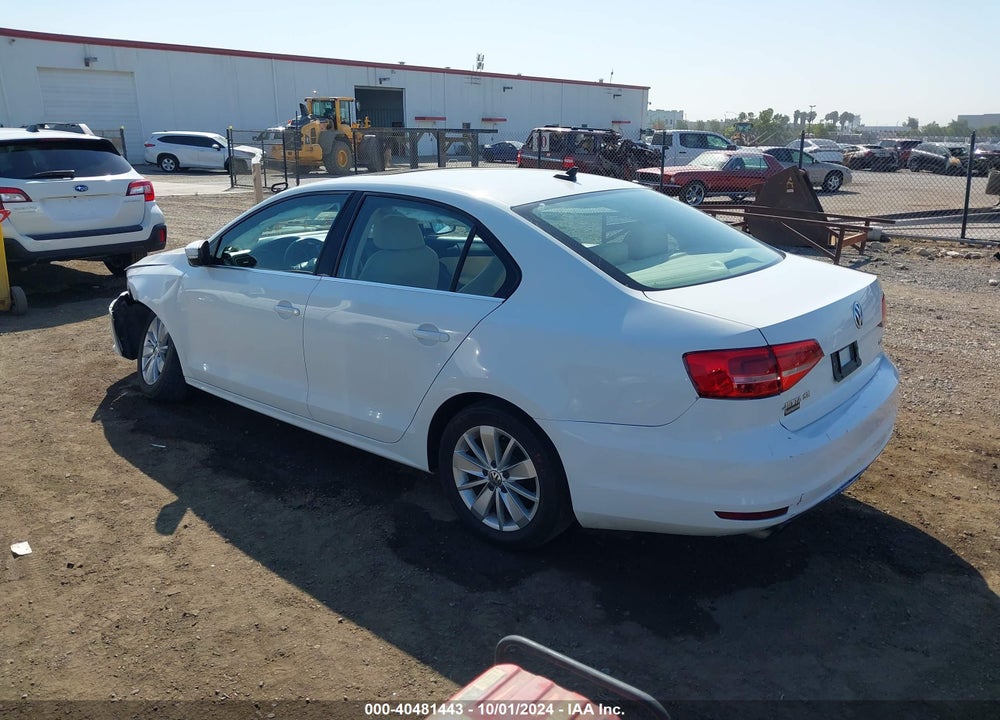 2015 VOLKSWAGEN JETTA 1.8T SE VIN: 3VWD17AJ4FM297176