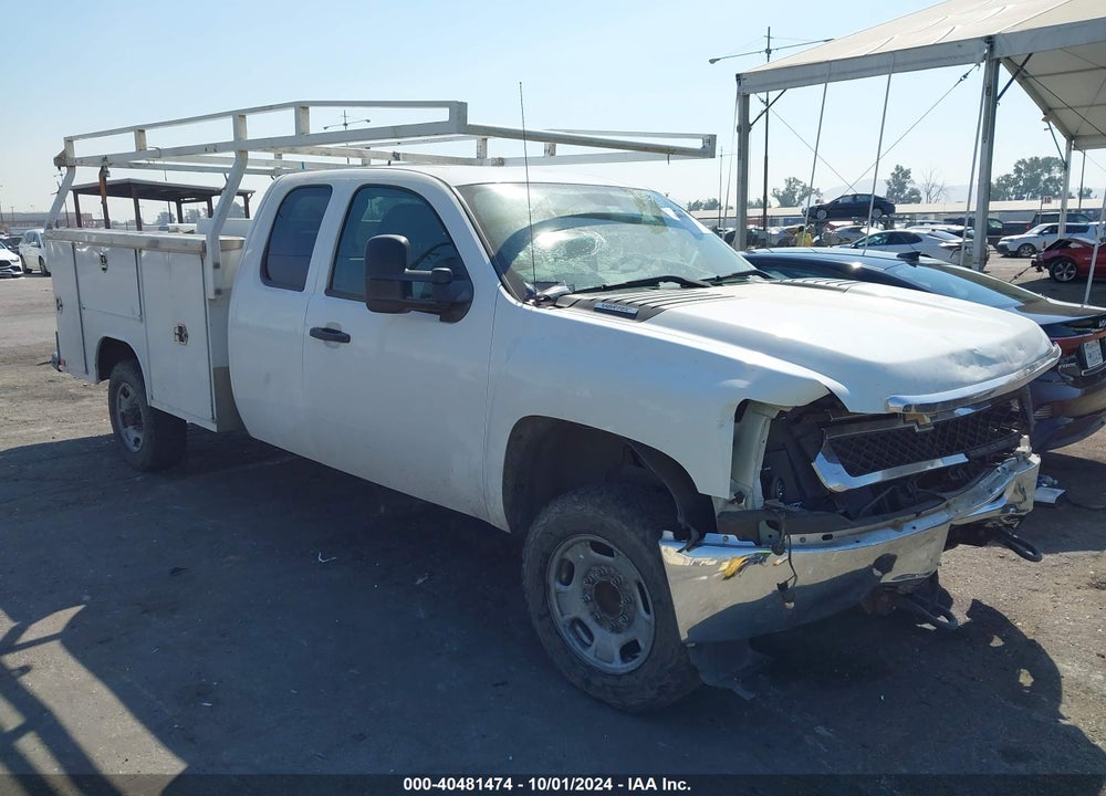 2013 CHEVROLET SILVERADO 2500HD VIN: 1GB2CVCG4DZ412921
