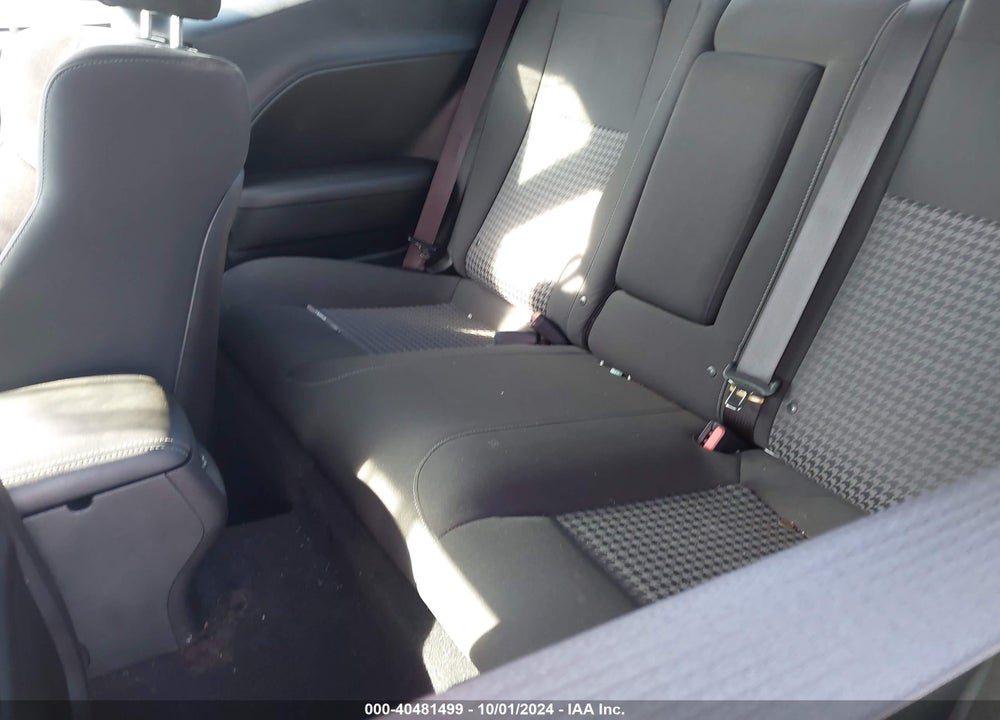 2022 DODGE CHALLENGER GT VIN: 2C3CDZJG4NH247305