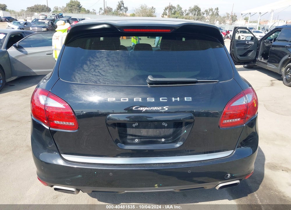 2014 PORSCHE CAYENNE S VIN: WP1AB2A29ELA55352