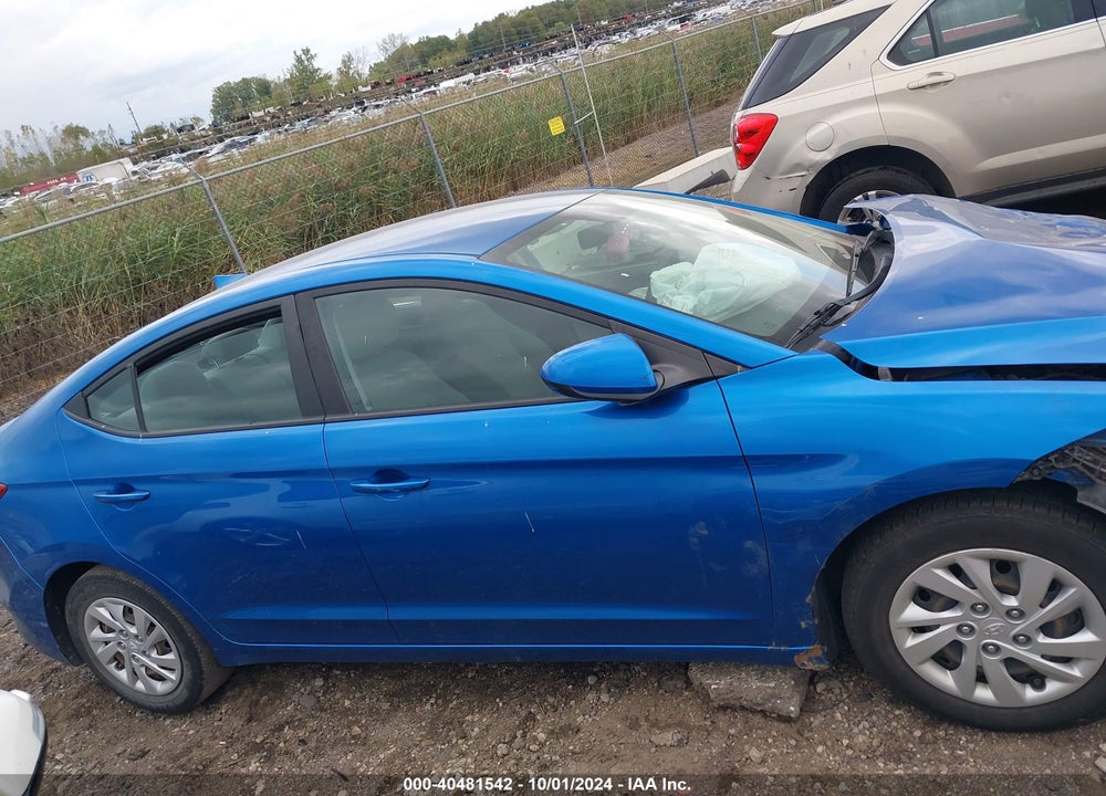 2017 HYUNDAI ELANTRA SE VIN: 5NPD74LF2HH082638