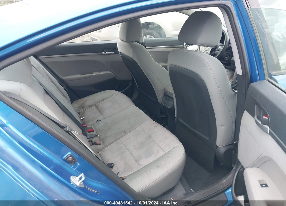 2017 HYUNDAI ELANTRA SE VIN: 5NPD74LF2HH082638