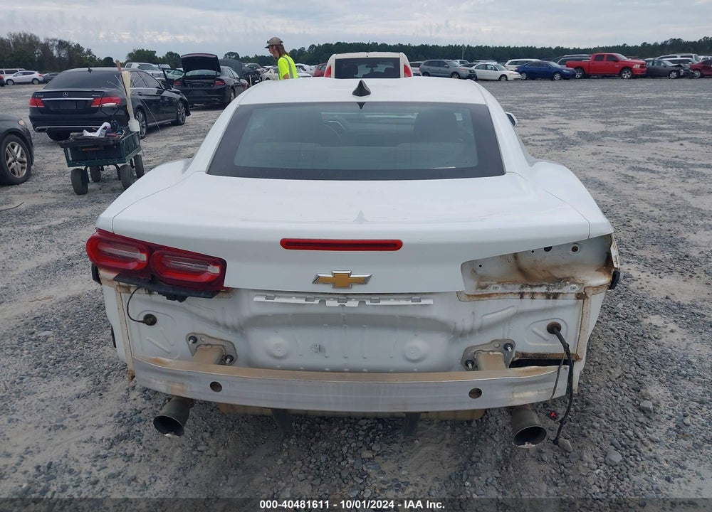 2019 CHEVROLET CAMARO 1LT VIN: 1G1FB1RX2K0133025