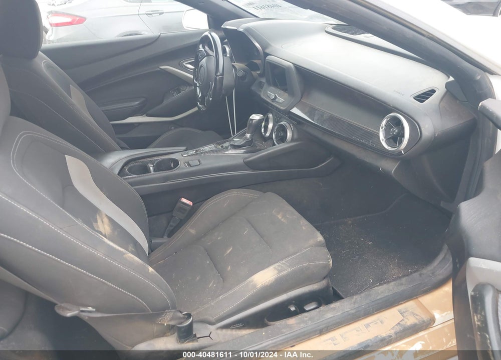 2019 CHEVROLET CAMARO 1LT VIN: 1G1FB1RX2K0133025