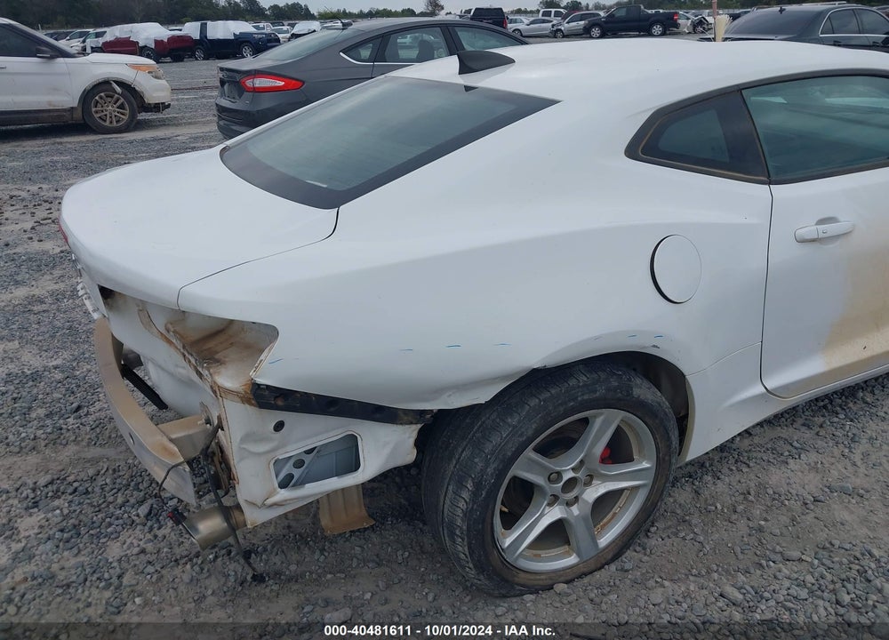 2019 CHEVROLET CAMARO 1LT VIN: 1G1FB1RX2K0133025