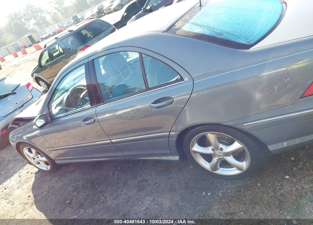 2006 MERCEDES-BENZ C 230 SPORT VIN: WDBRF52H26F729806
