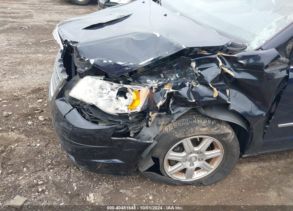 2010 CHRYSLER TOWN & COUNTRY TOURING VIN: 2A4RR5D15AR442870