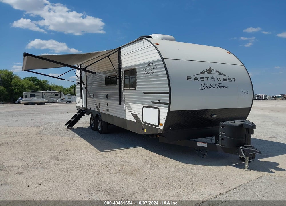 2023 FOREST RIVER DELLA TERRA M-261RB VIN: 5ZT2DERBXP9011672