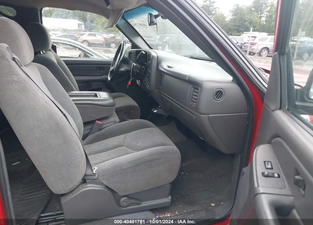 2005 CHEVROLET SILVERADO 1500 LS VIN: 2GCEK13T951390586