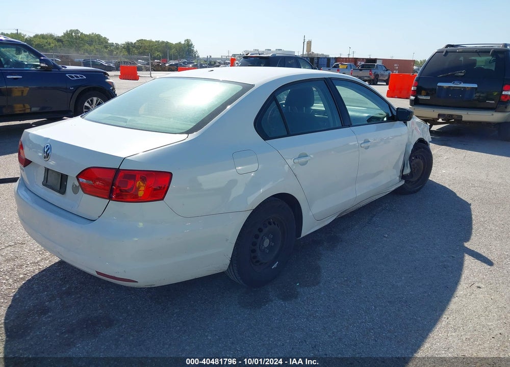 2014 VOLKSWAGEN JETTA 2.0L S VIN: 3VW2K7AJ5EM412774