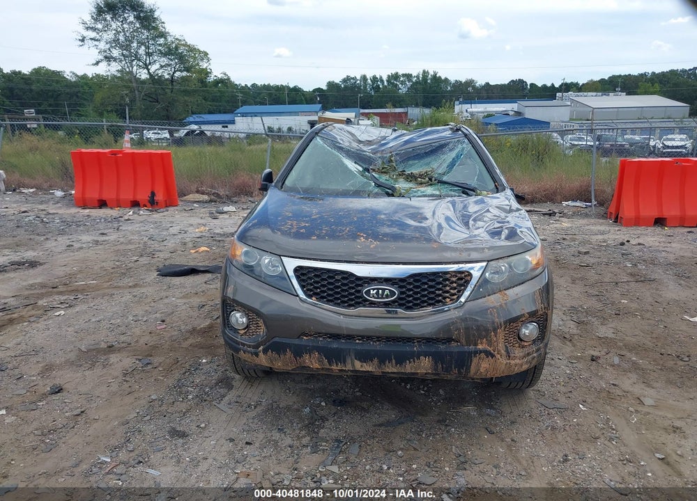 2013 KIA SORENTO EX VIN: 5XYKU4A60DG418257