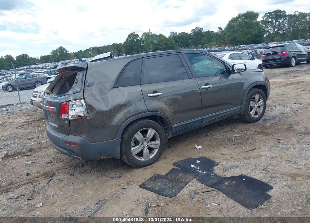 2013 KIA SORENTO EX VIN: 5XYKU4A60DG418257