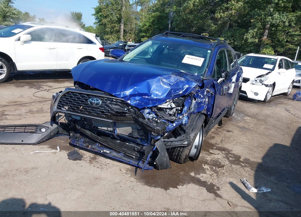 2022 TOYOTA COROLLA CROSS XLE VIN: 7MUDAABG5NV039935