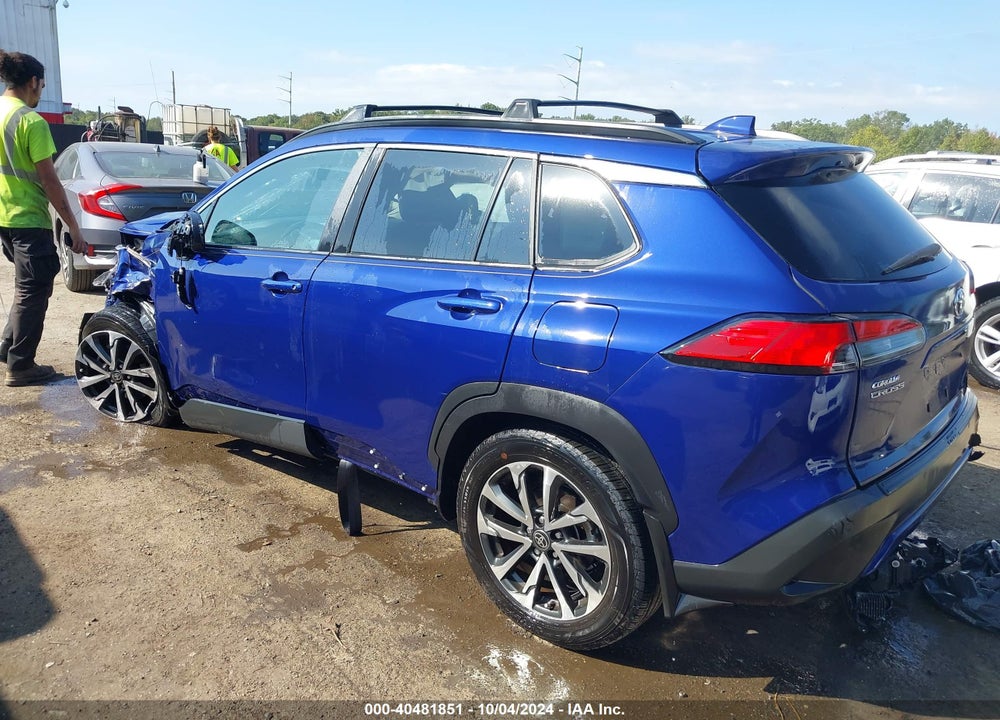 2022 TOYOTA COROLLA CROSS XLE VIN: 7MUDAABG5NV039935