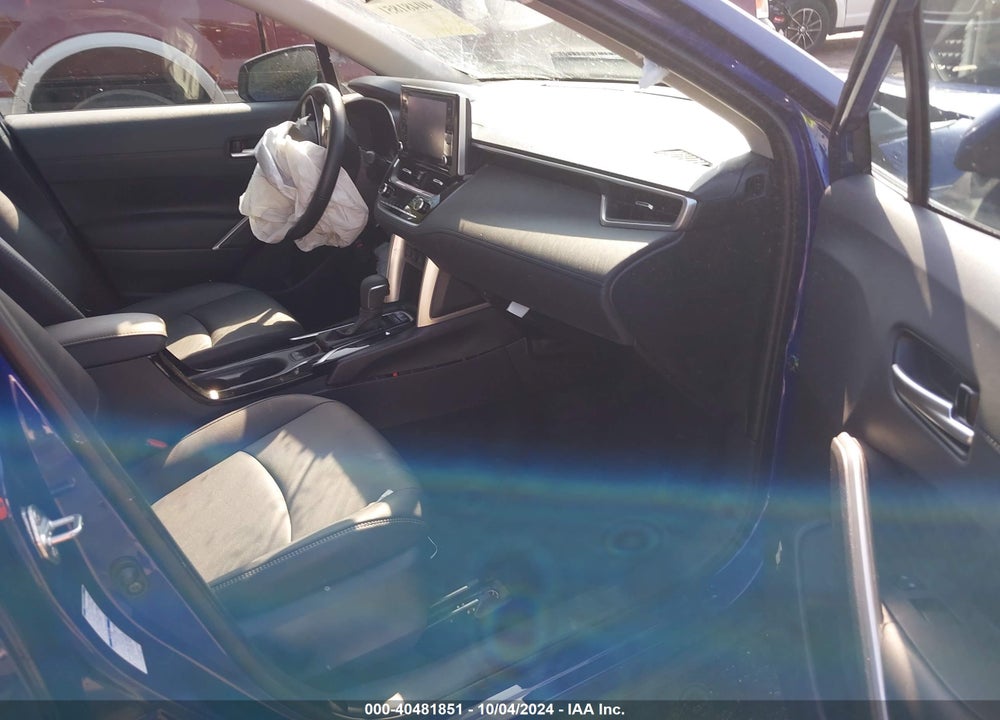 2022 TOYOTA COROLLA CROSS XLE VIN: 7MUDAABG5NV039935