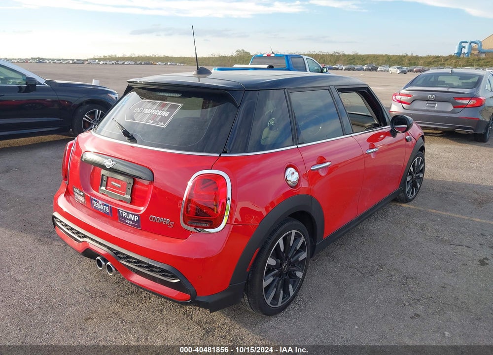 2022 MINI HARDTOP COOPER S VIN: WMW53DK04N2R31188