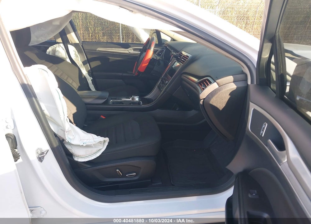 2020 FORD FUSION SE VIN: 3FA6P0T93LR247572