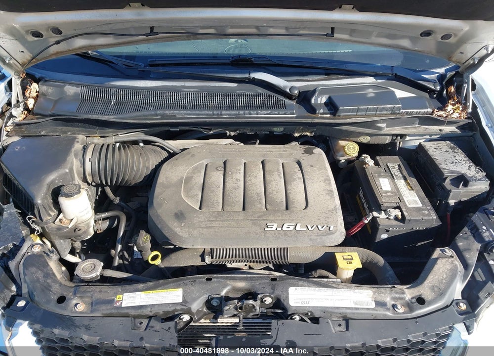 2011 DODGE GRAND CARAVAN CREW VIN: 2D4RN5DG4BR648014