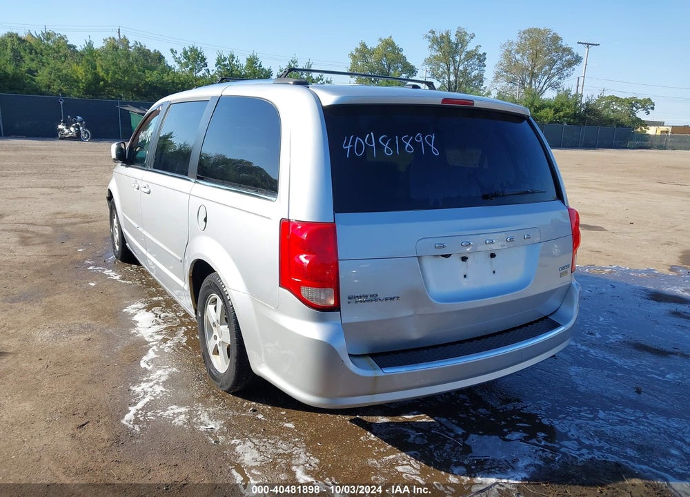 2011 DODGE GRAND CARAVAN CREW VIN: 2D4RN5DG4BR648014