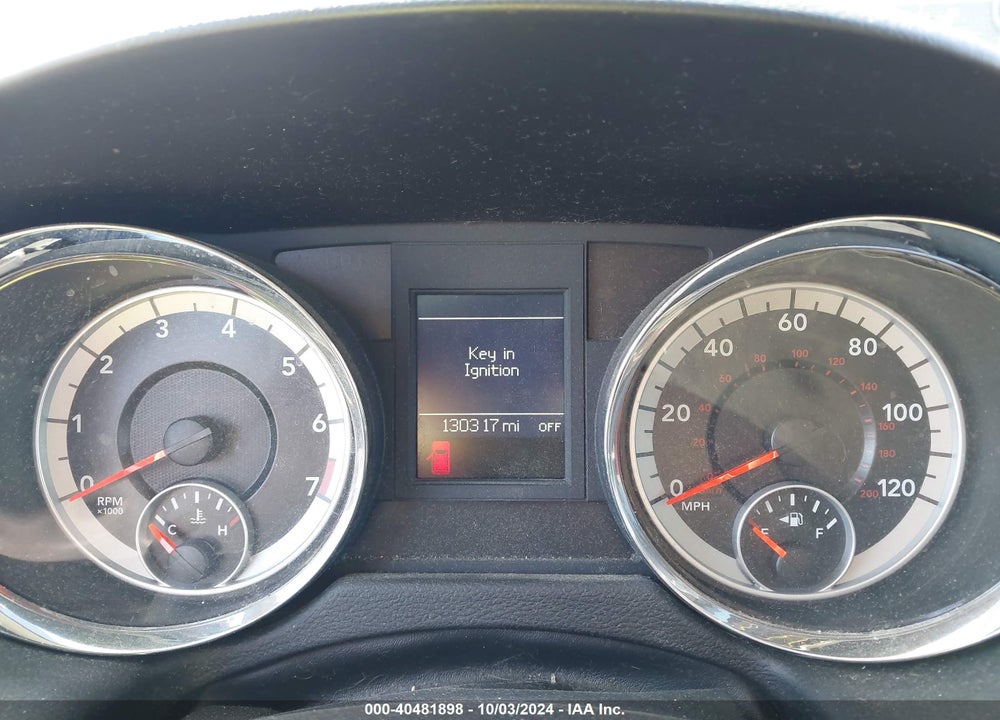 2011 DODGE GRAND CARAVAN CREW VIN: 2D4RN5DG4BR648014