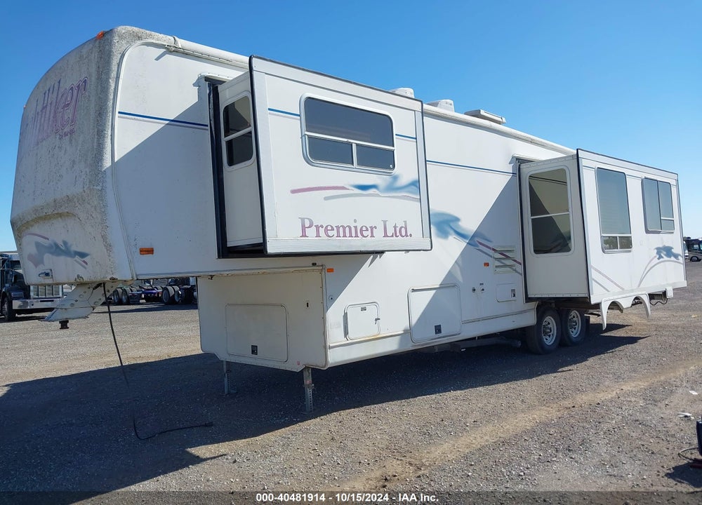 1999 NU-WA HITCH HIKER M32 VIN: 1NW32KR04XD072132