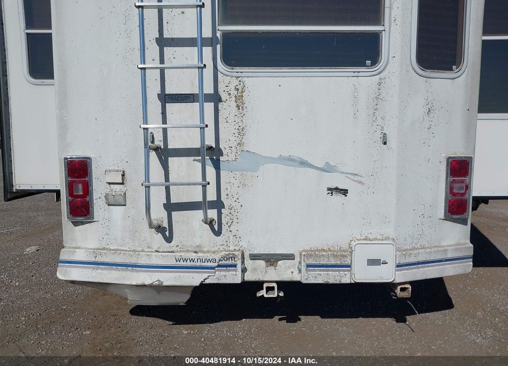 1999 NU-WA HITCH HIKER M32 VIN: 1NW32KR04XD072132