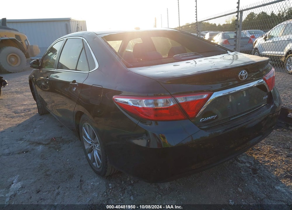 2015 TOYOTA CAMRY XLE VIN: 4T1BF1FK2FU922093