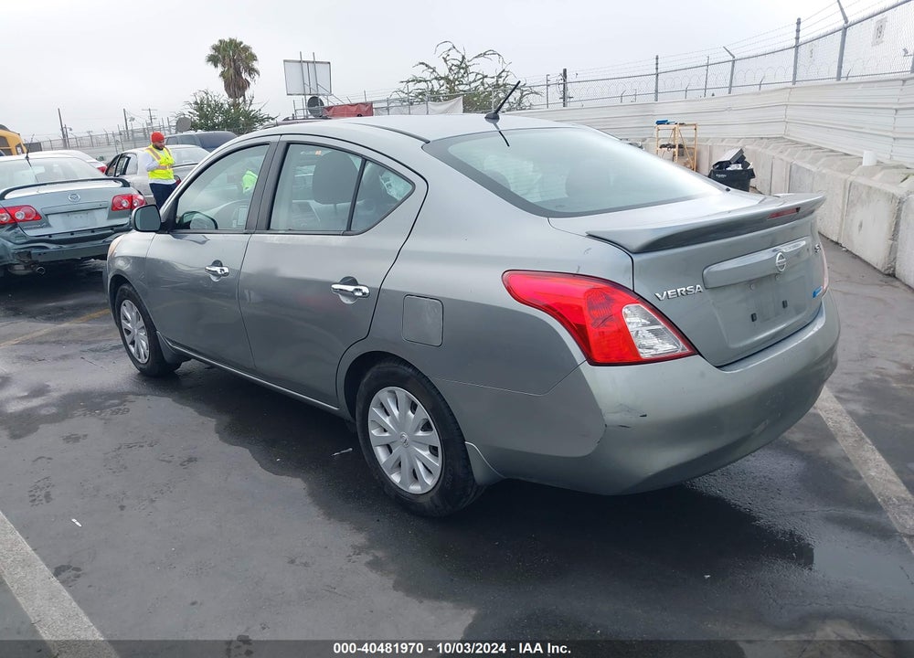 2013 NISSAN VERSA 1.6 SV VIN: 3N1CN7AP6DL887120