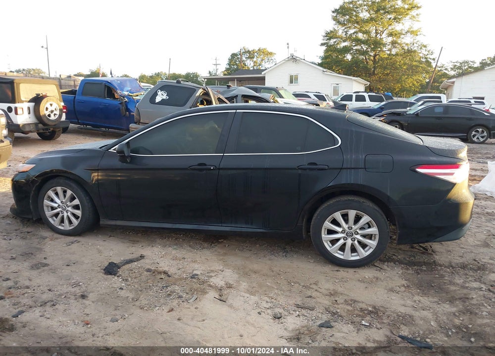 2019 TOYOTA CAMRY LE VIN: 4T1B11HK6KU176155