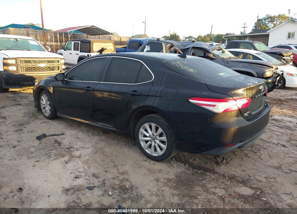 2019 TOYOTA CAMRY LE VIN: 4T1B11HK6KU176155